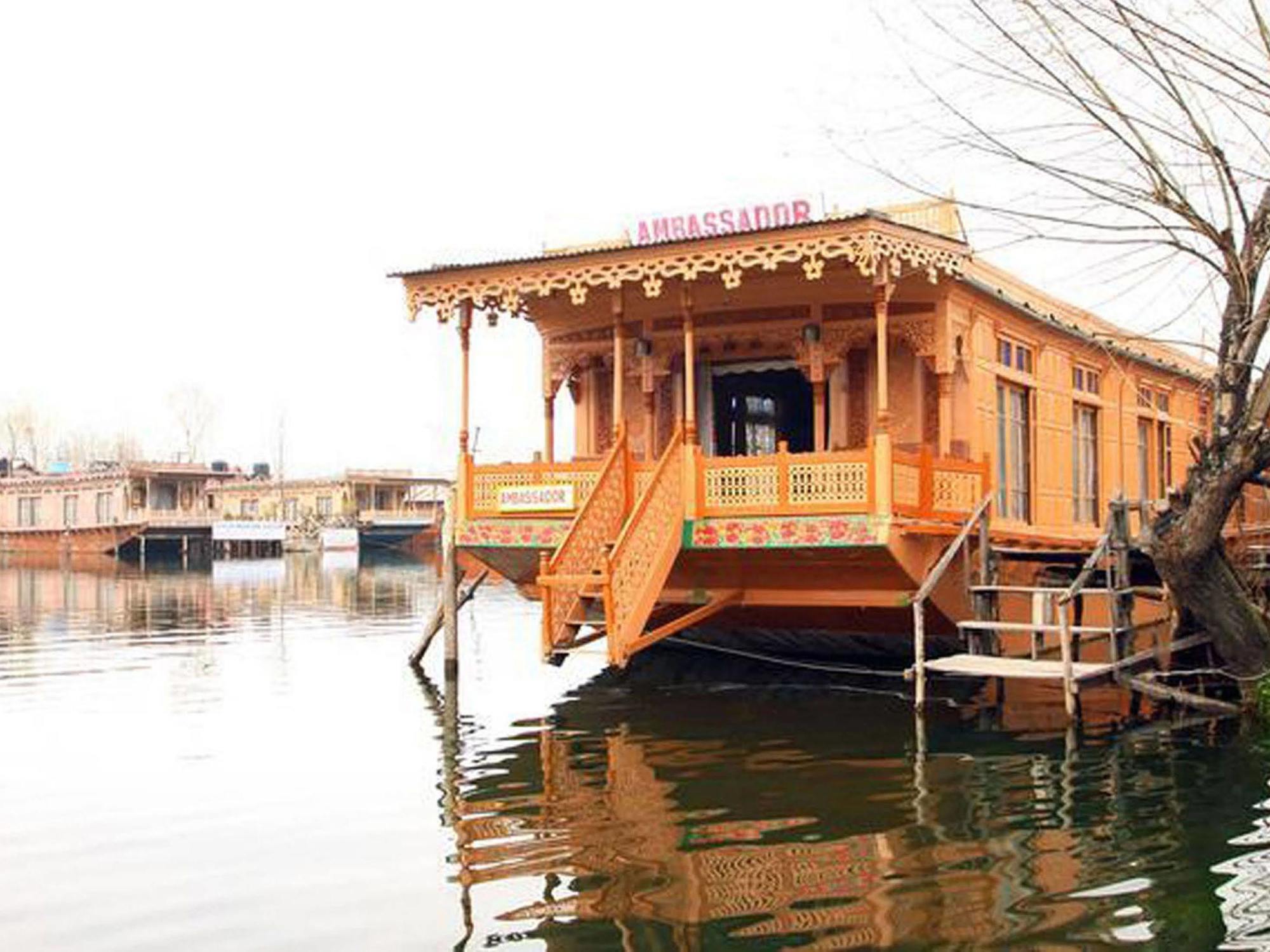 Hotel Houseboat Ambassador Srīnagar Esterno foto